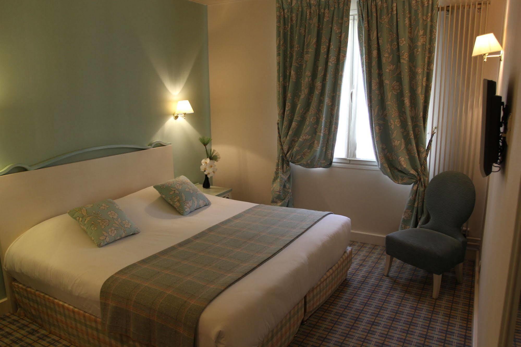 Hotel Etoile Saint Ferdinand By Happyculture París Exterior foto